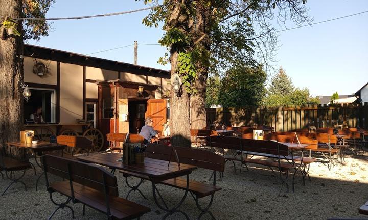 Finyas Taverne im Lutzgarten